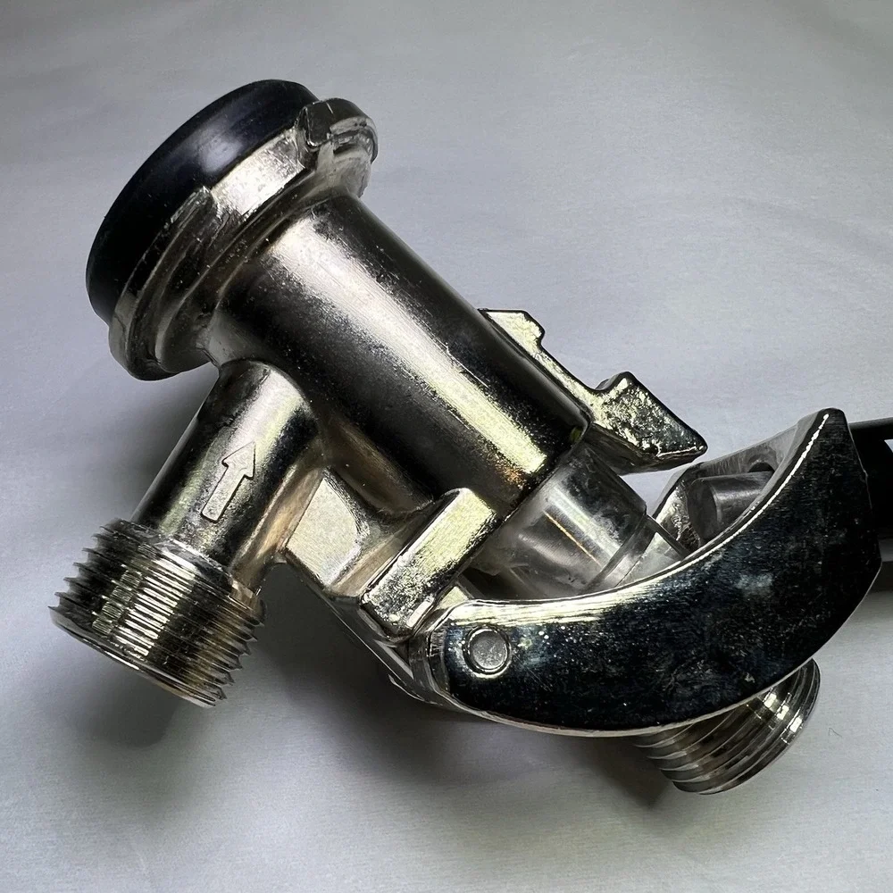 New D-Keg‎ Coupler Tap Head Beer Pull Turn Moving Black Plastic Knob